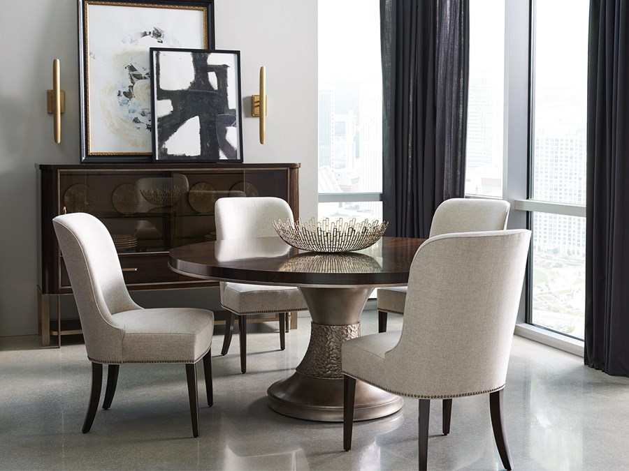 Modern Streamline Caracole