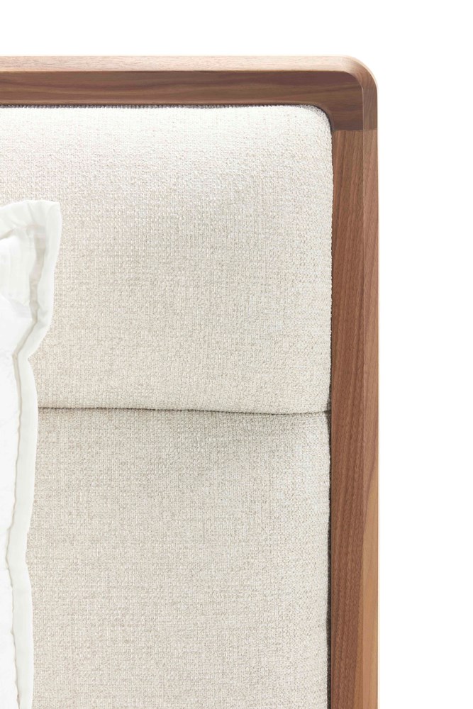 River King Bed