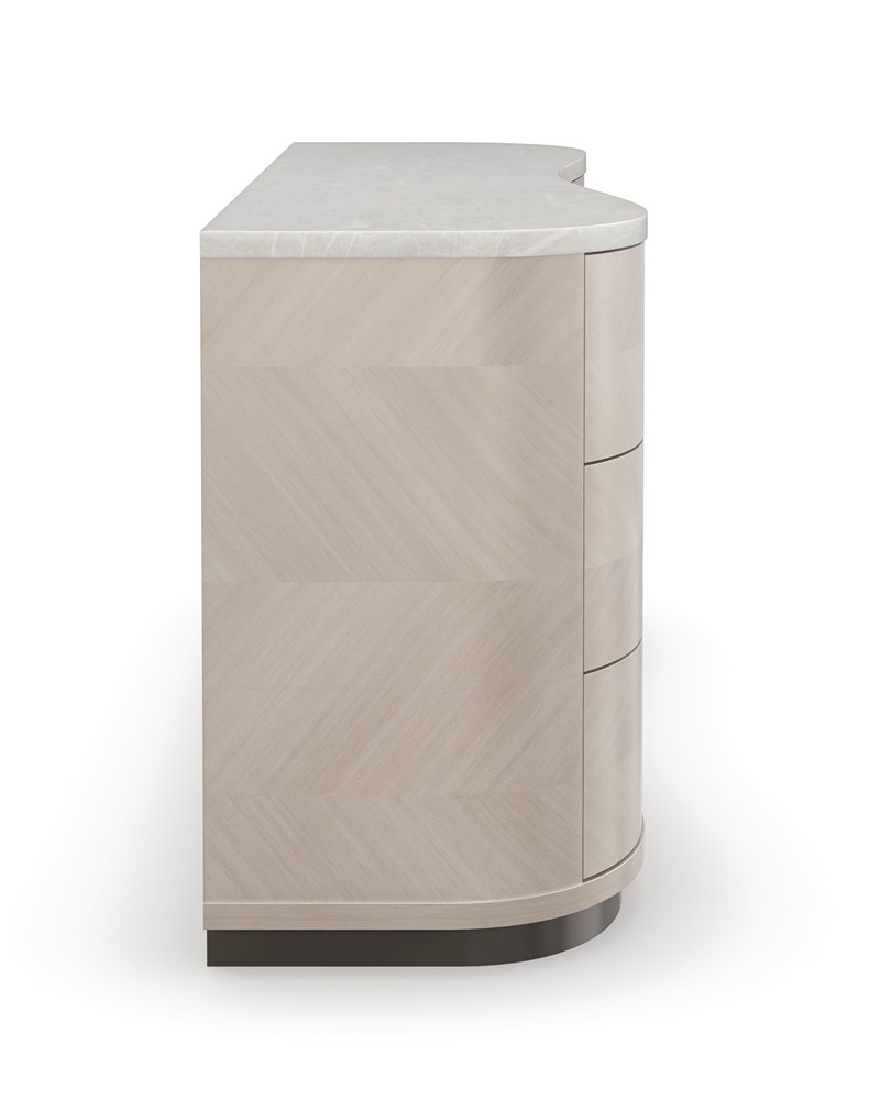 Roam Dresser