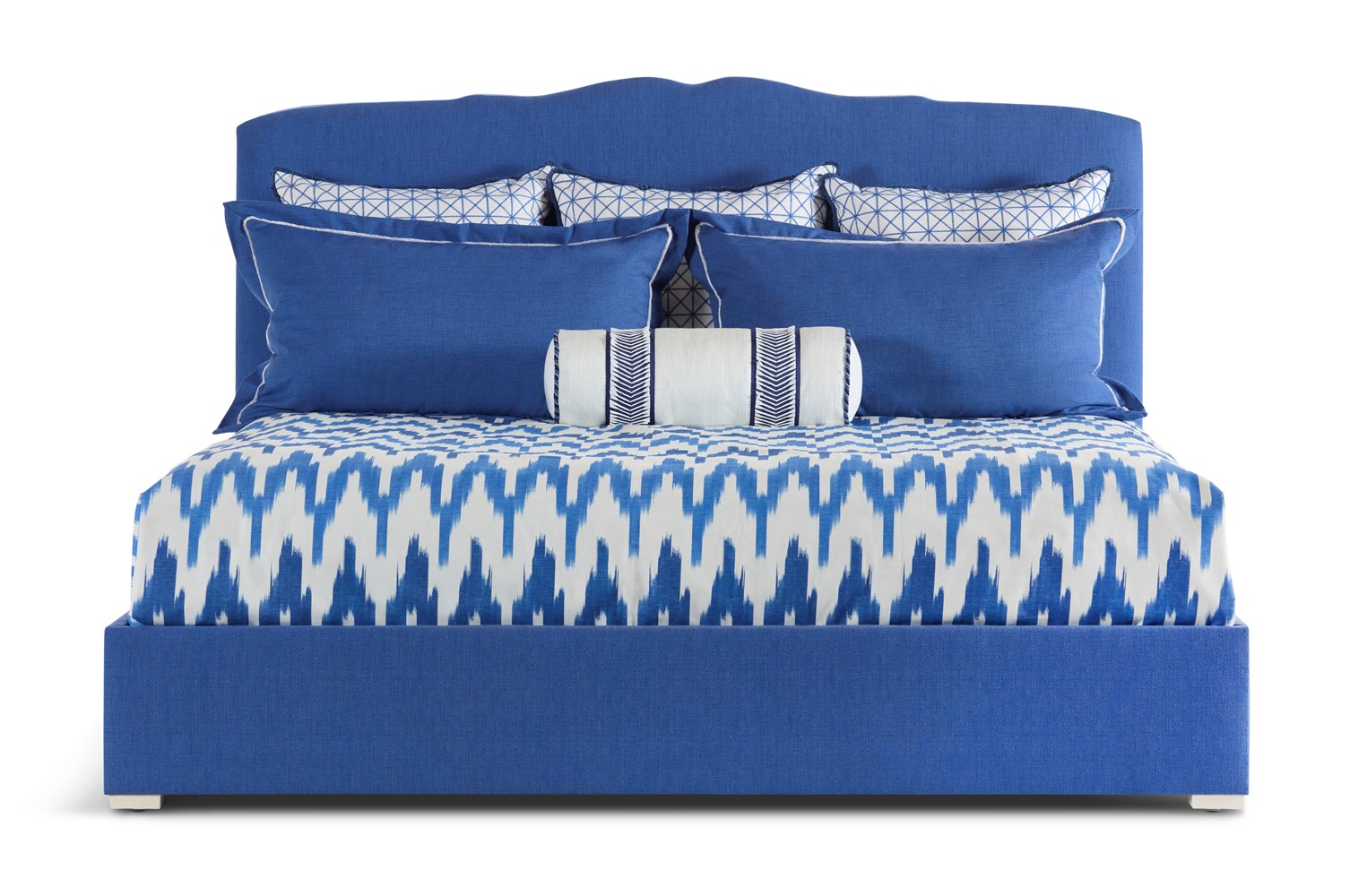 Arles King Platform Bed