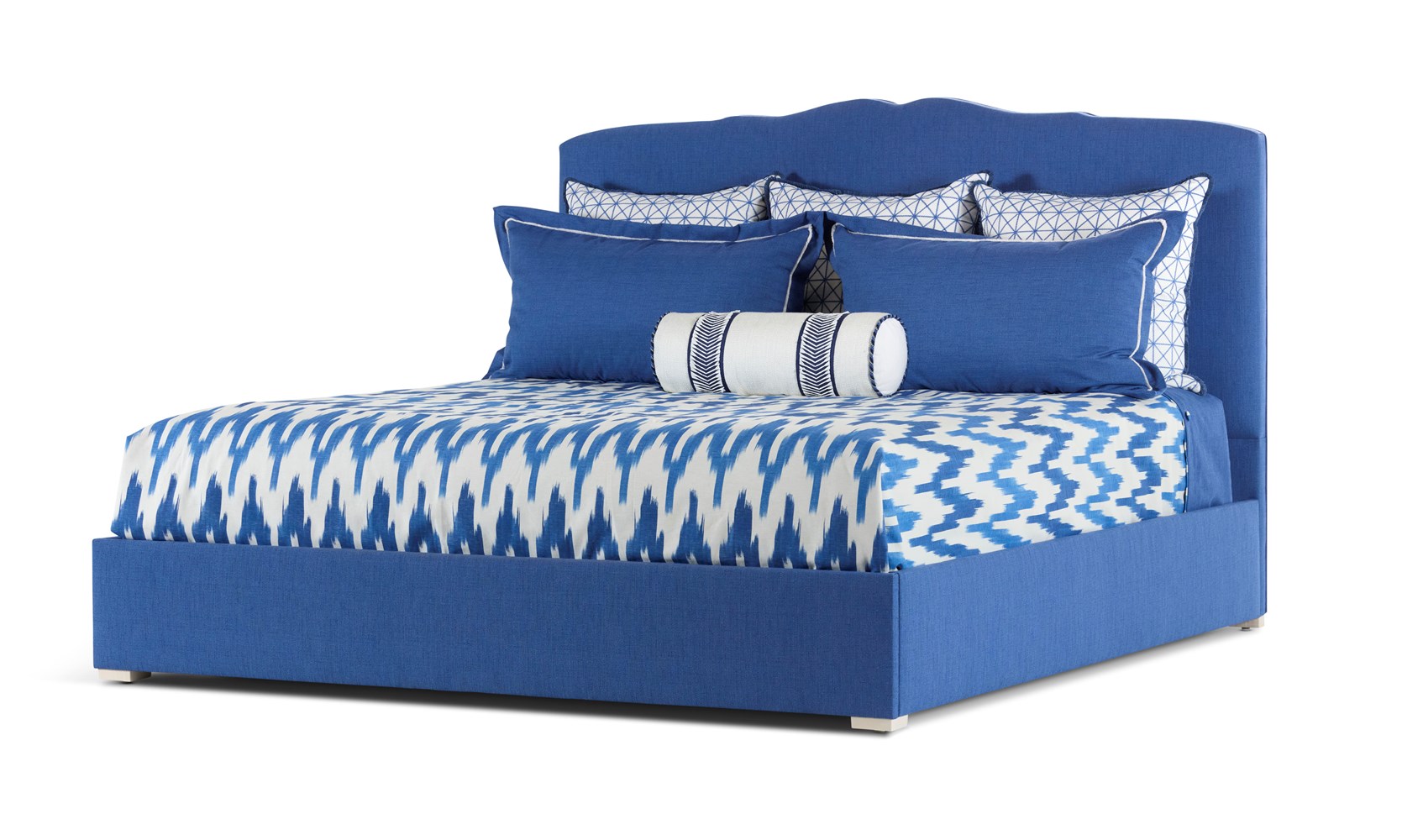 Arles King Platform Bed