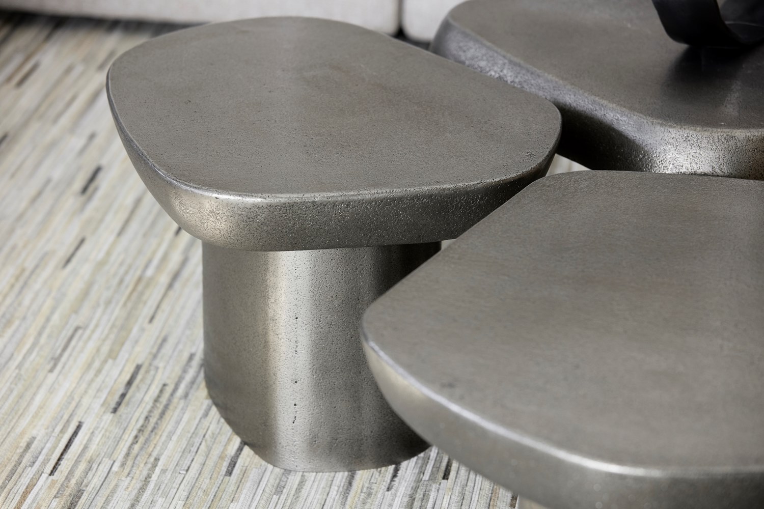 Clawson Bunching Cocktail Table - Large