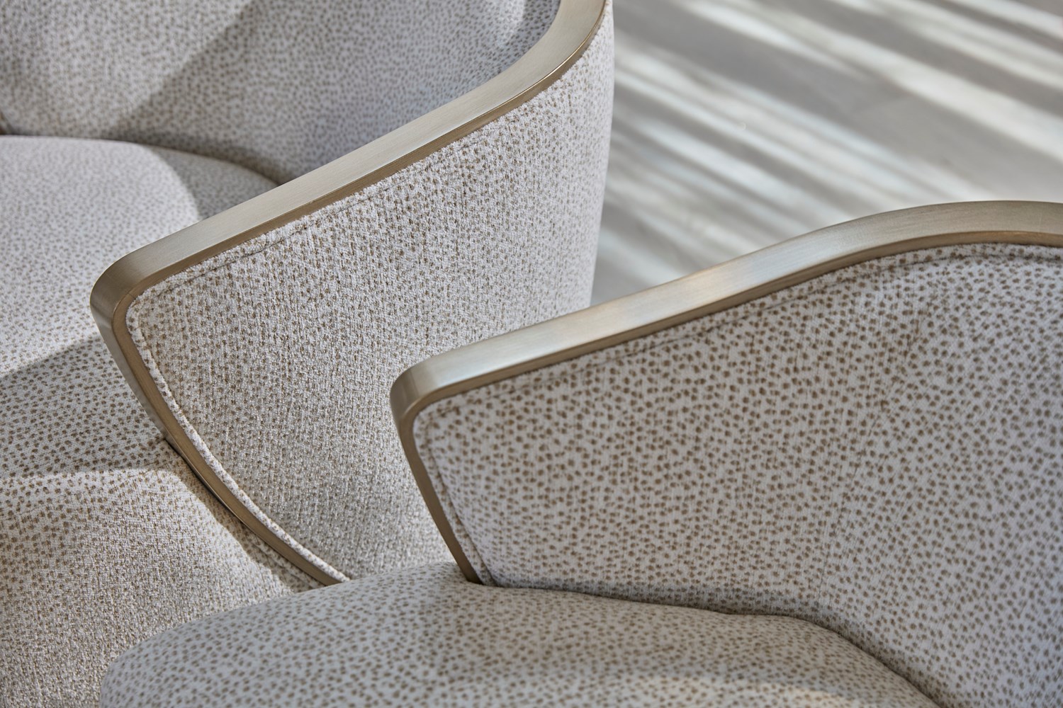 Peregrine Chair
