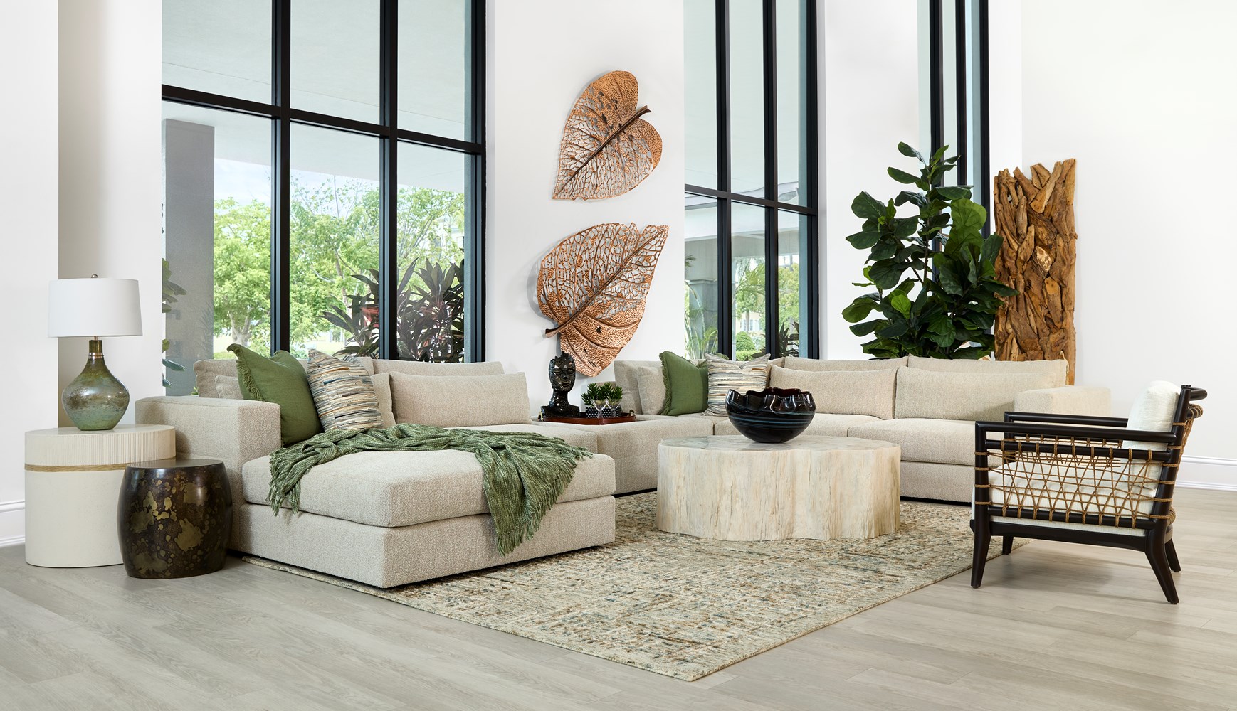Leone Sectional II