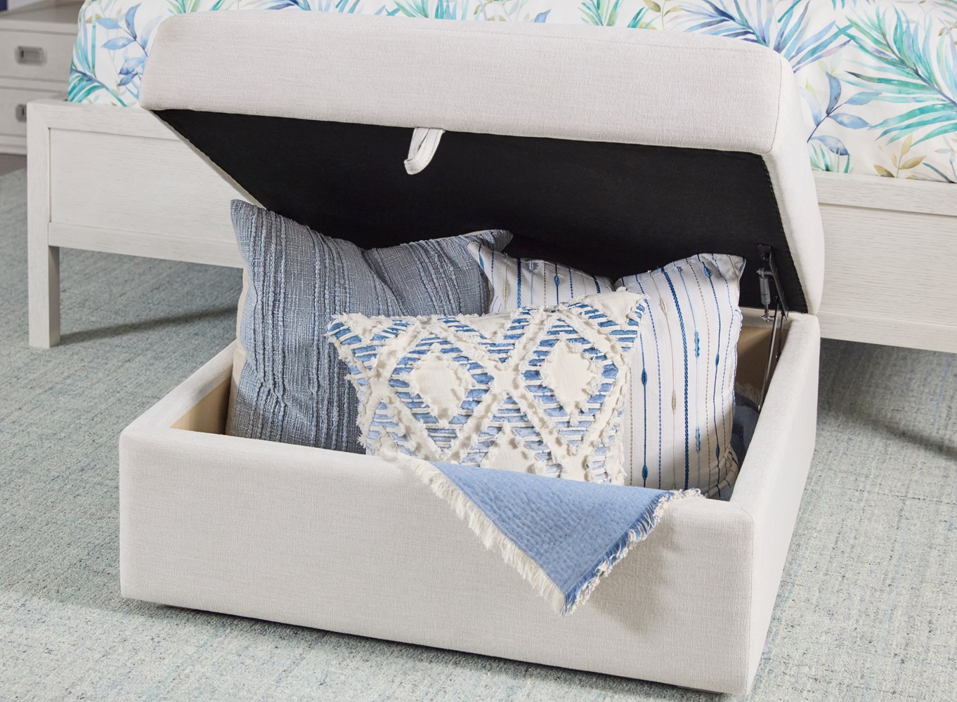 Pacifico Storage Ottoman