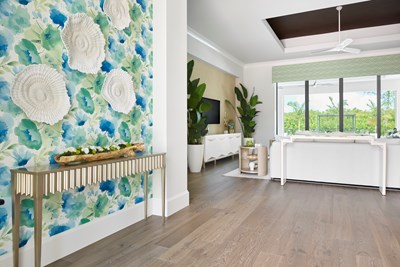 alt model interior photo