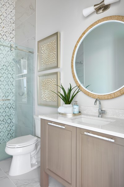 alt model interior photo