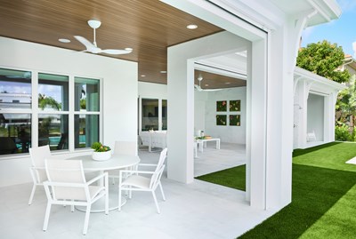 alt model interior photo