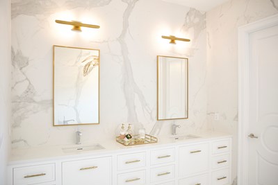 alt model interior photo