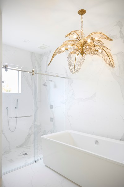 alt model interior photo