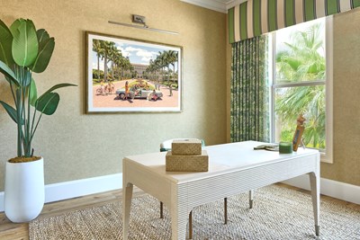 alt model interior photo