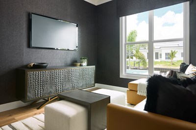 alt model interior photo