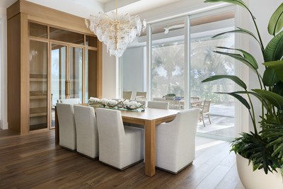 alt model interior photo