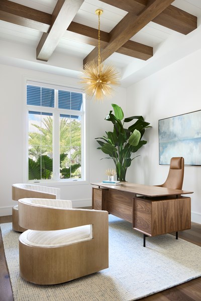 alt model interior photo