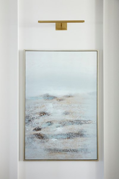 alt model interior photo