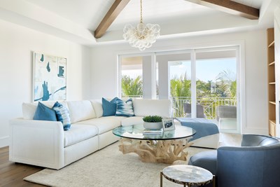 alt model interior photo