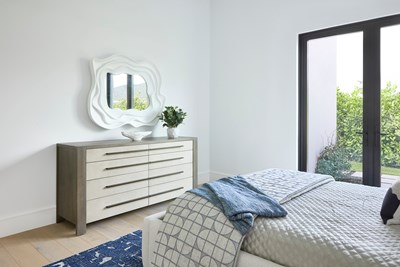 alt model interior photo