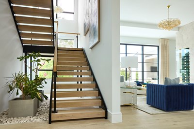 alt model interior photo