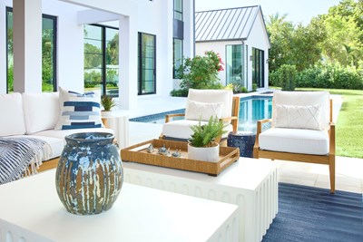 alt model interior photo