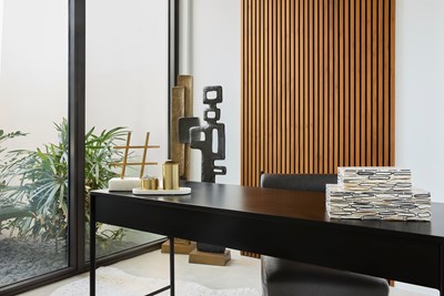 alt model interior photo