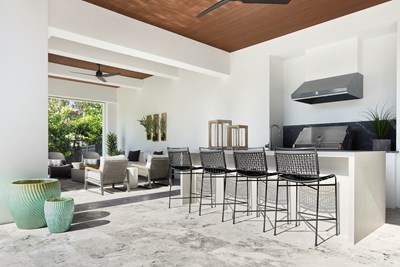 alt model interior photo