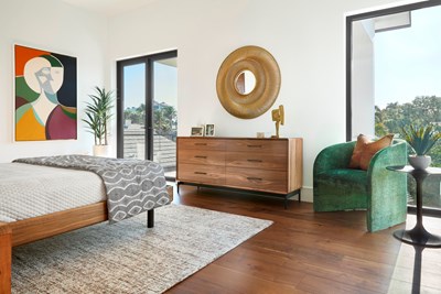 alt model interior photo